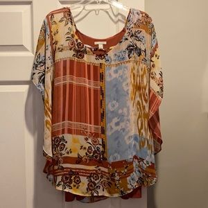 Beautiful, Catos, size 22/24w, multi-color, poncho top, with built-in tank top!